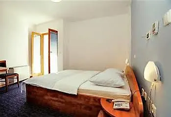 Hotel Mare Nostrum Biograd Na Moru 3*,